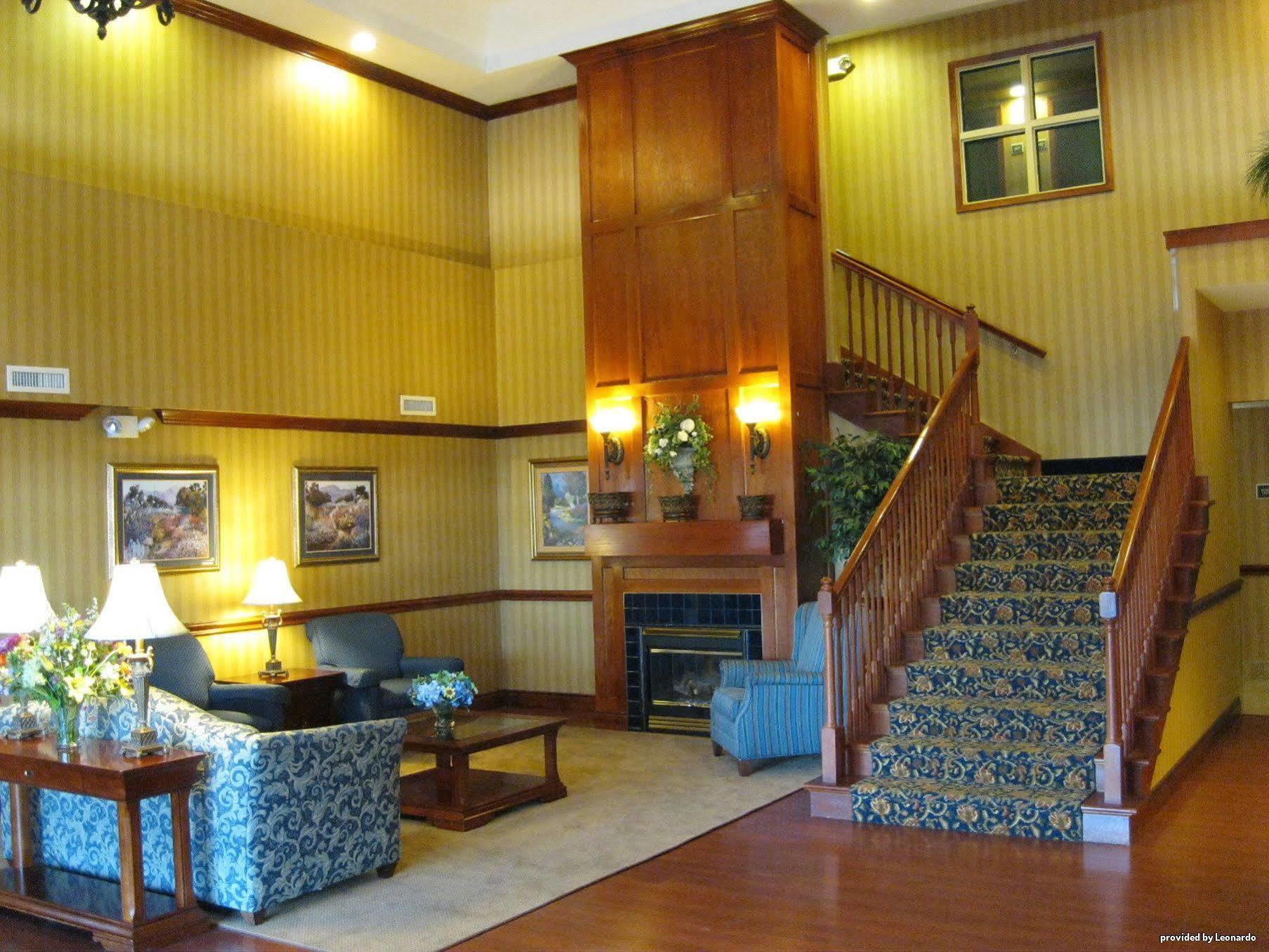 Best Western Executive Inn & Suites Grand Rapids Beltér fotó
